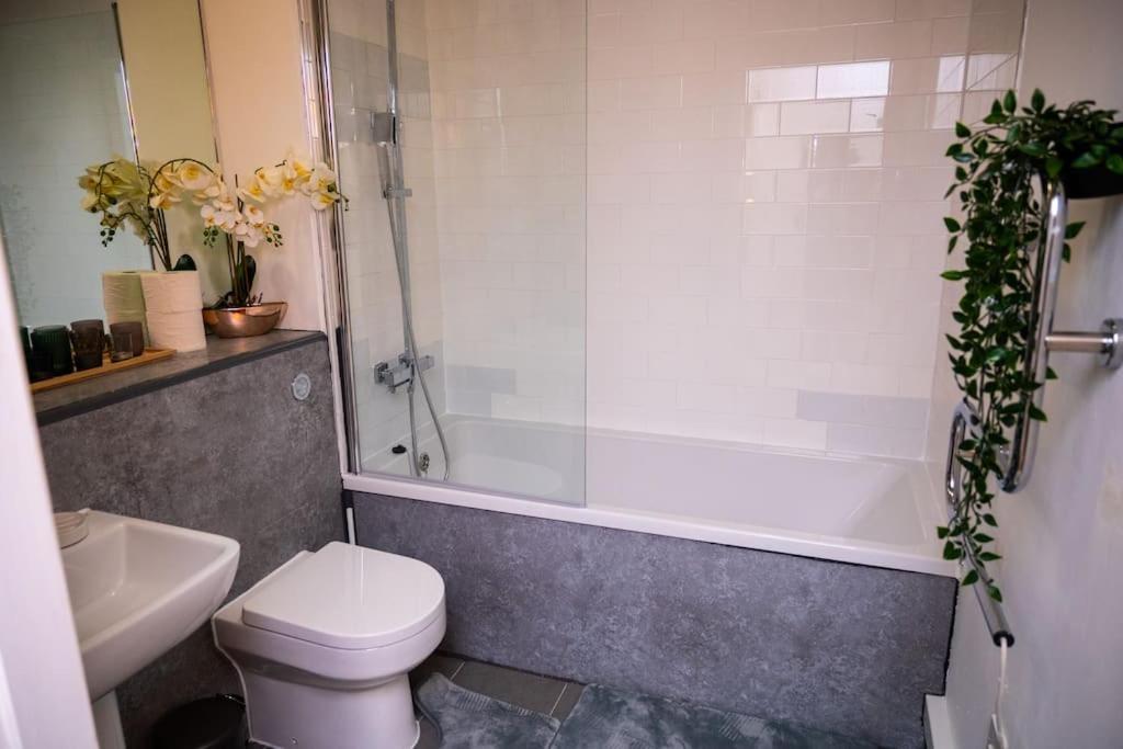 2 Bed Apt In Leeds City Centre المظهر الخارجي الصورة