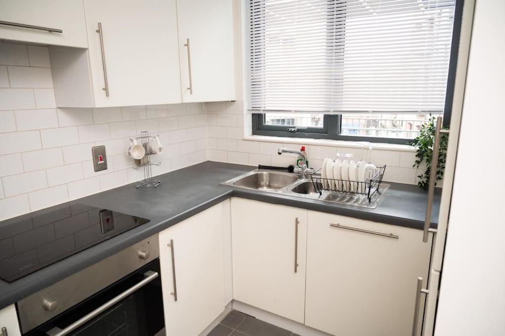 2 Bed Apt In Leeds City Centre المظهر الخارجي الصورة